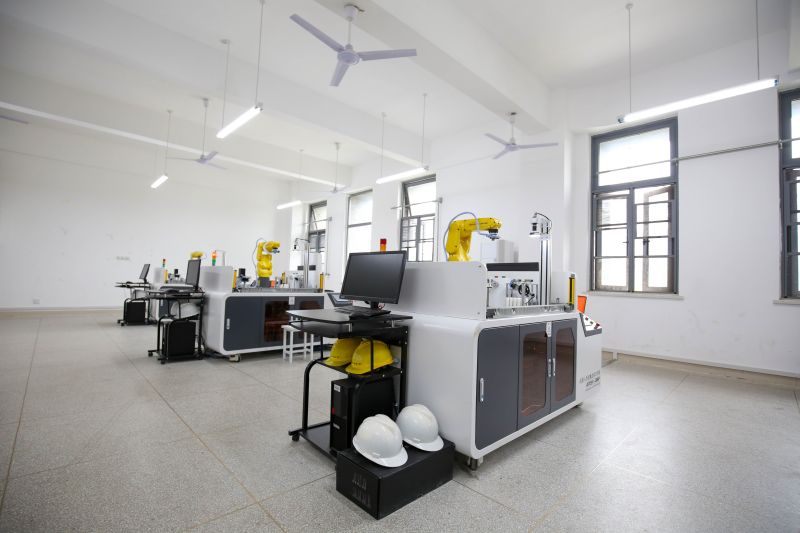 合肥技师学院工业机器人应用与维护
