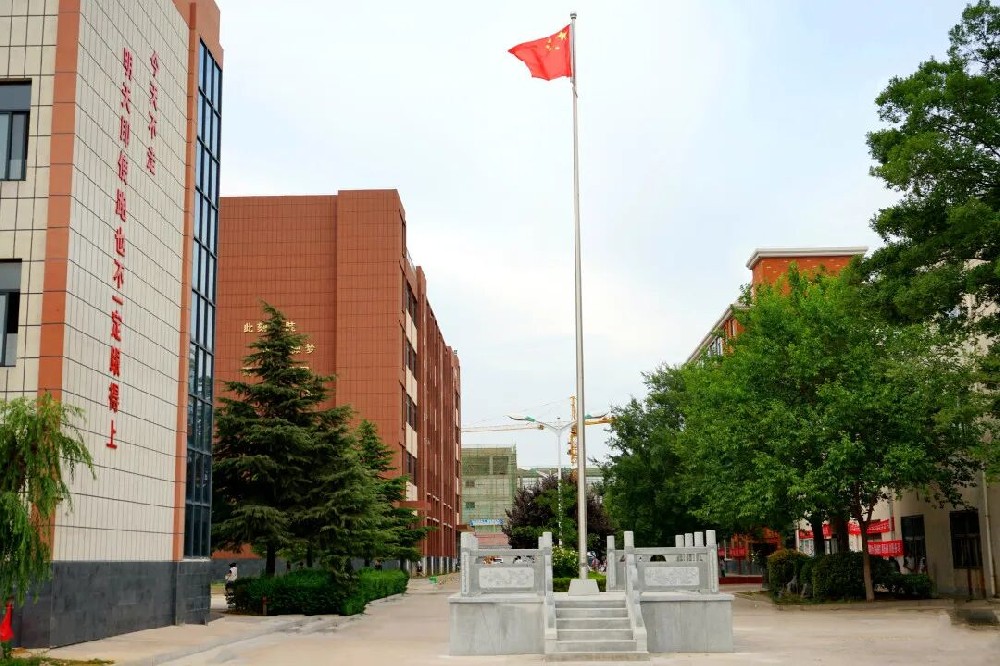 定远县育才学校